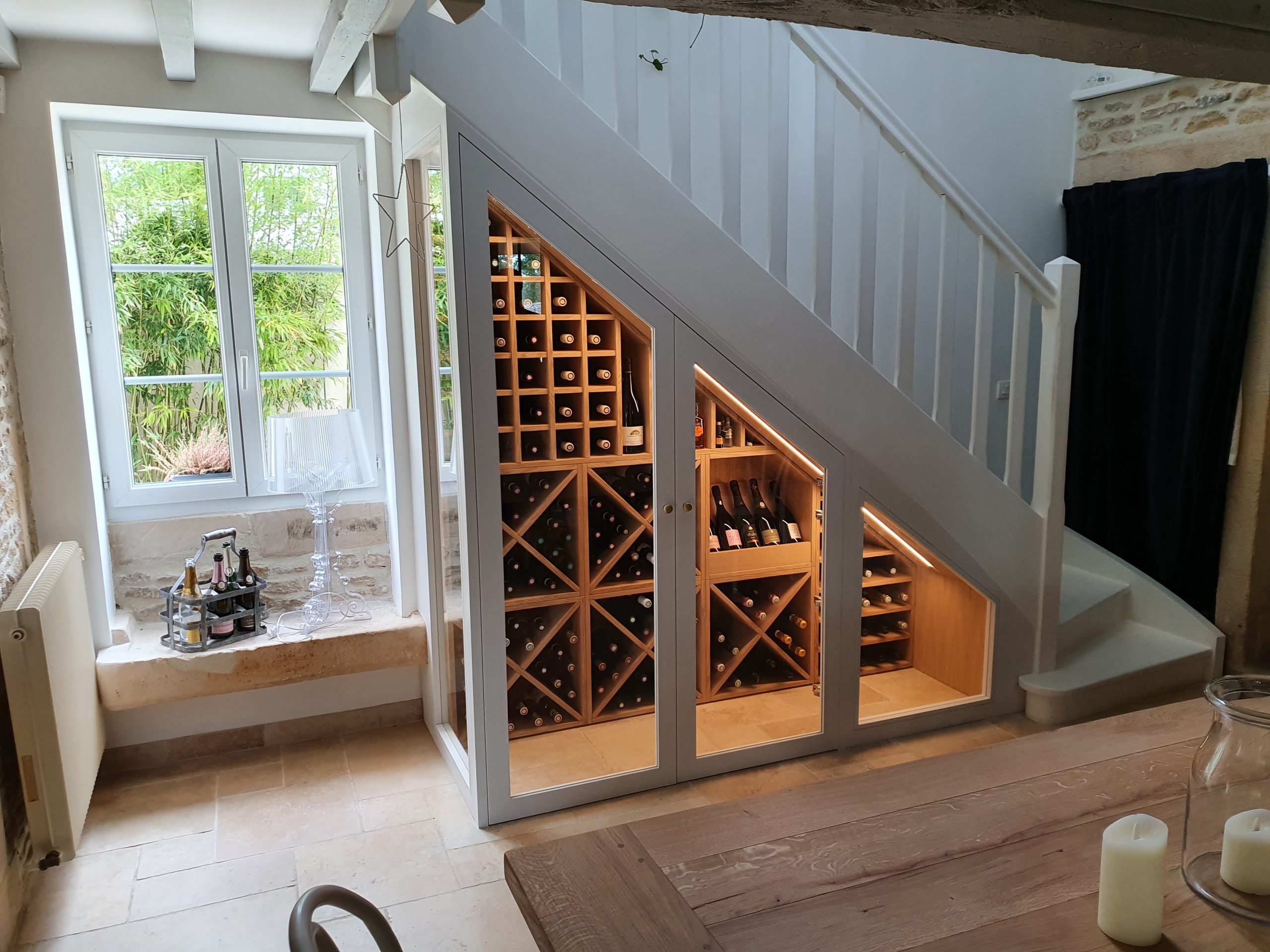 Cave à vin sous escalier Brodie Agencement